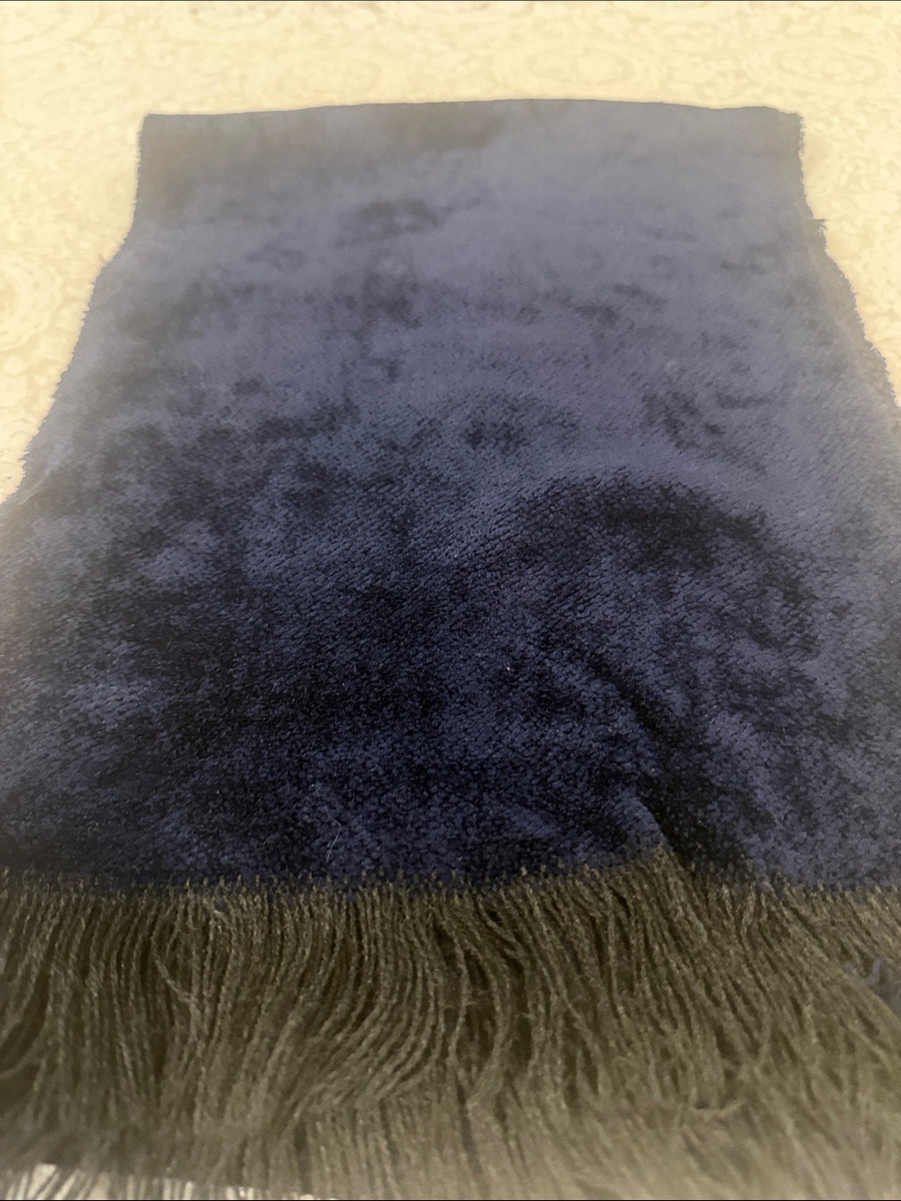 Classic dark blue Fringe Wrap Scarf for Women Italy ๐ฎ๐น made - Picture 6 of 9
